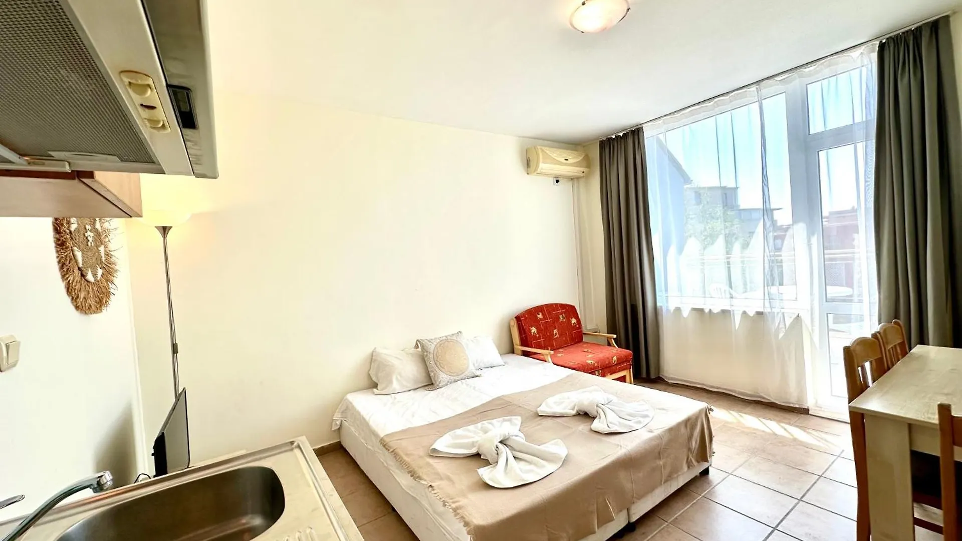 Favorit - Menada Apartments Slăntjev Brjag 0*,